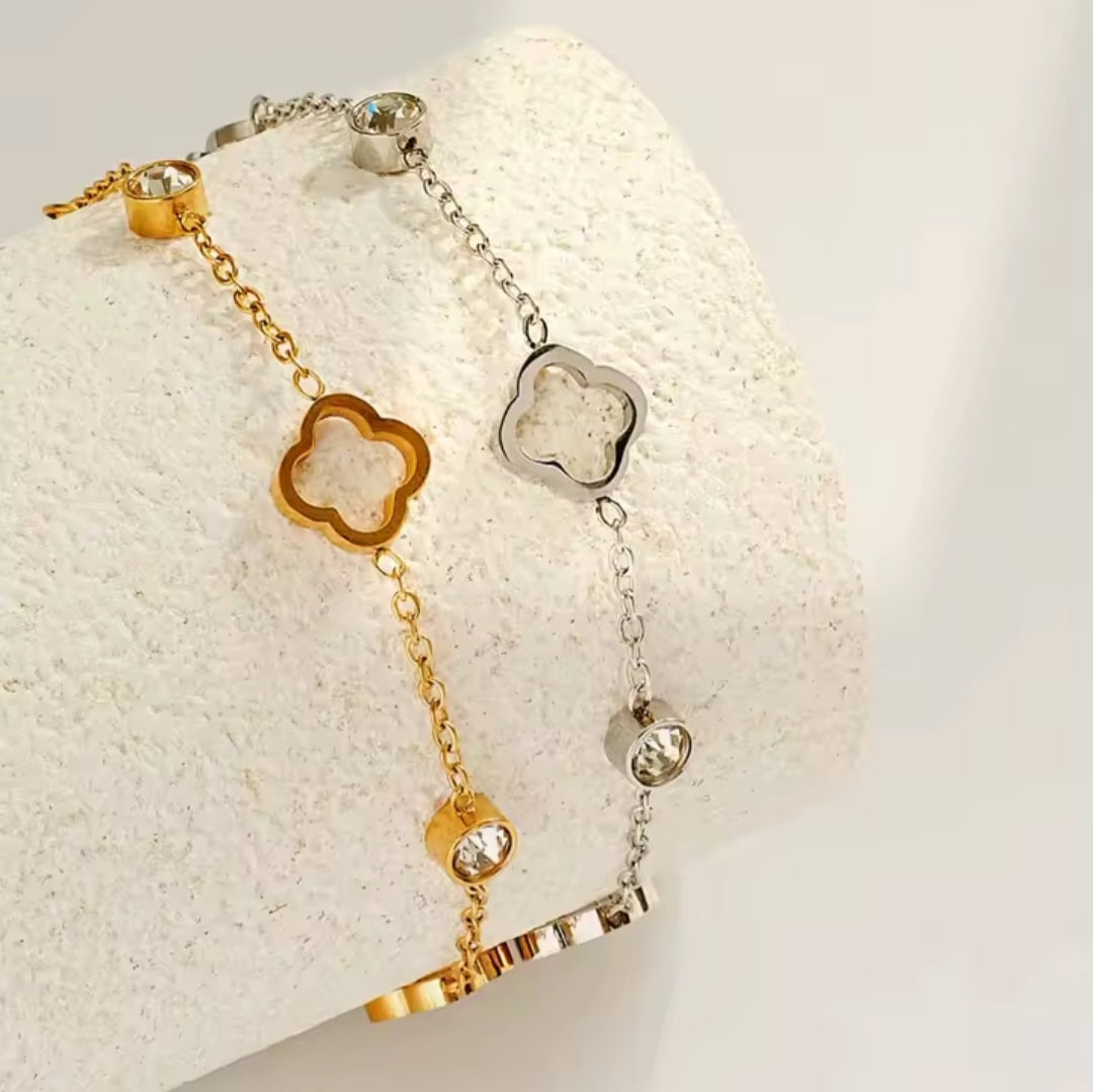 Celeste Clover Bracelet - Gold