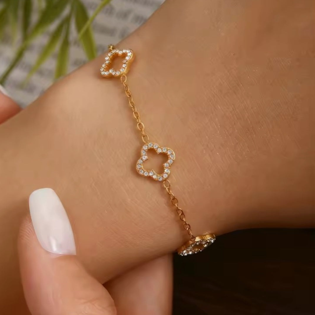 Elise Clover Bracelet