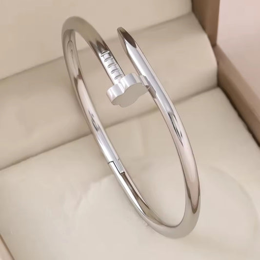 Clou de Clover Bangle - Silver