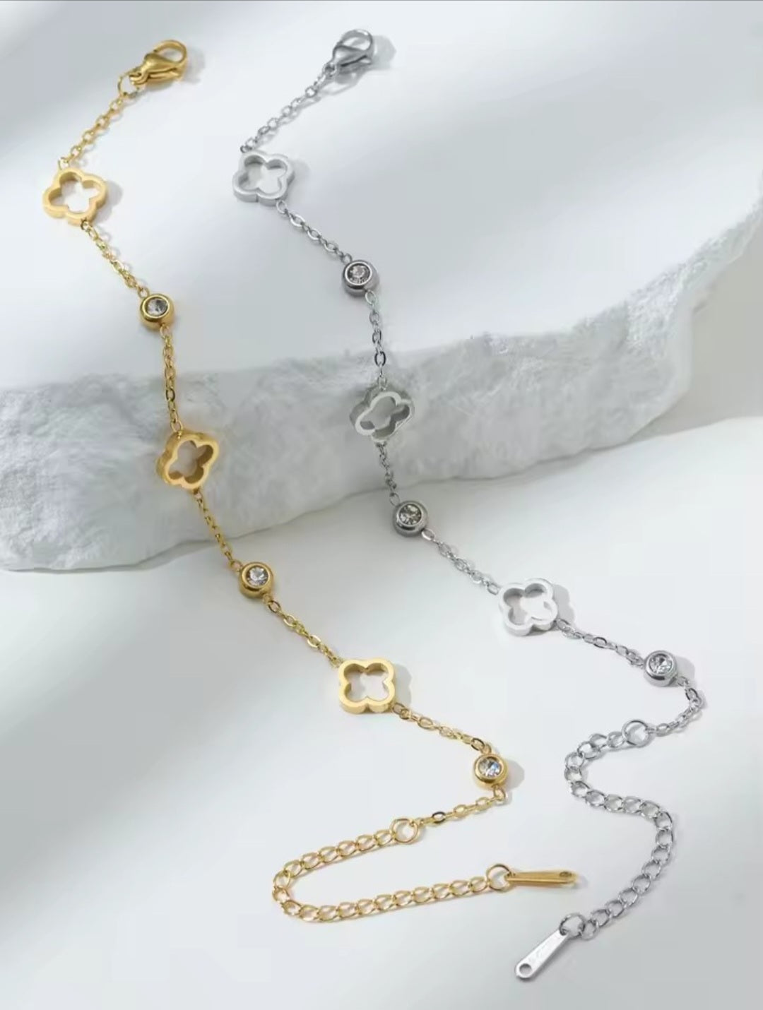 Celeste Clover Bracelet - Gold