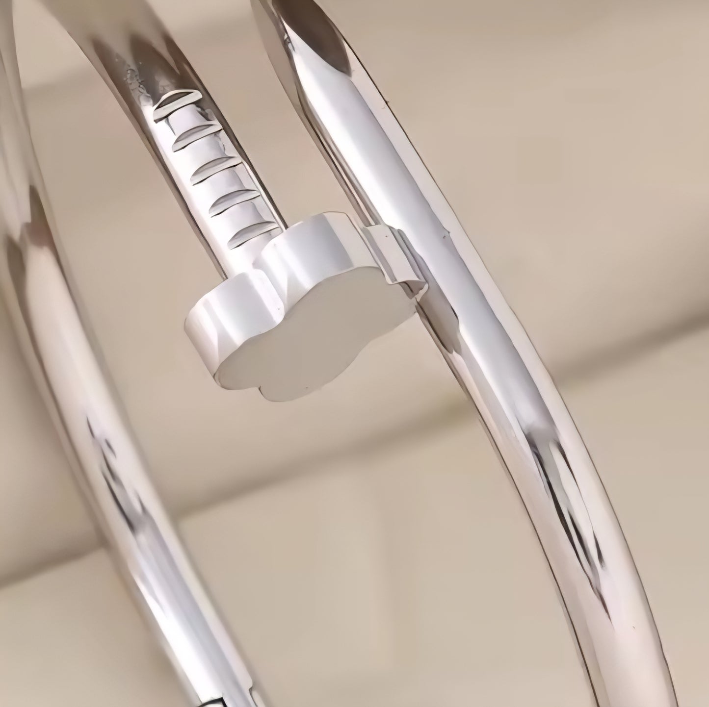 Clou de Clover Bangle - Silver