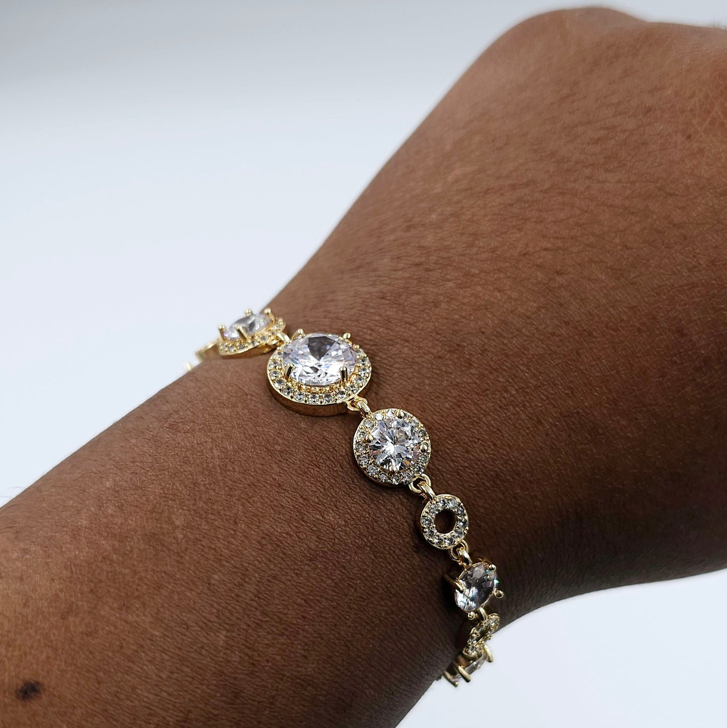 Gold Circle CZ Halo Bracelet