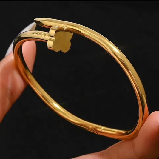 Clou de Clover Bangle - Gold