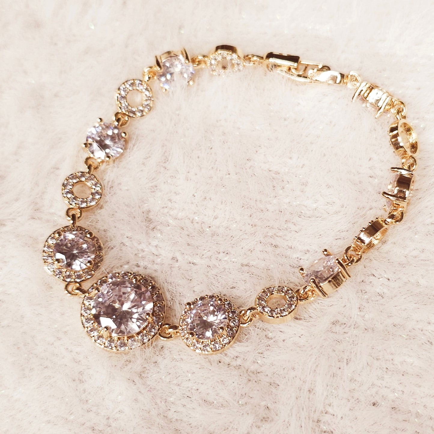 Gold Circle CZ Halo Bracelet