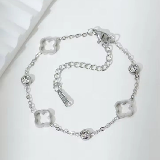 Celeste Clover Bracelet - Silver
